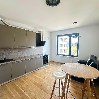 Pronájem bytu 2+kk 40 m² Praha, Sokolova