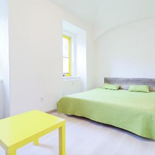 Pronájem bytu 2+kk 40 m² Praha, Zenklova