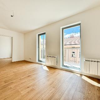 Prodej bytu 2+kk 55 m² Praha, Varšavská