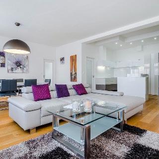 Pronájem bytu 3+kk 128 m² Praha, Jičínská