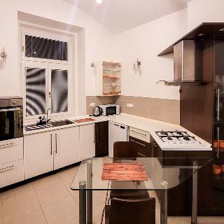 Pronájem bytu 2+1 60 m² Praha, Lublaňská