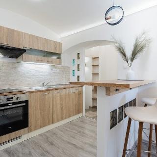 Pronájem bytu 2+kk 39 m² Praha, Davídkova