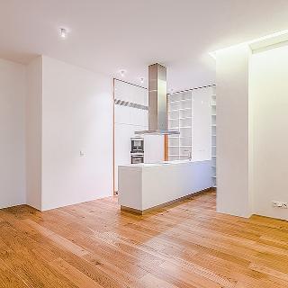 Pronájem bytu 2+kk 89 m² Praha, Laubova