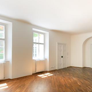 Pronájem ostatního bytu 174 m² Praha, Vlašská