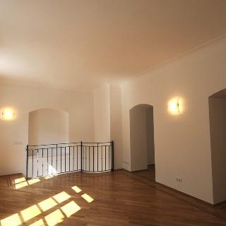 Pronájem Ostatních bytů 184 m² Praha