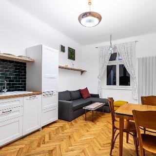 Pronájem bytu 2+kk 60 m² Praha, Roháčova