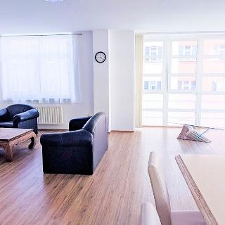 Pronájem bytu 4+1 154 m² Praha, Ukrajinská