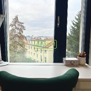 Pronájem bytu 4+kk 112 m² Praha, Michelangelova