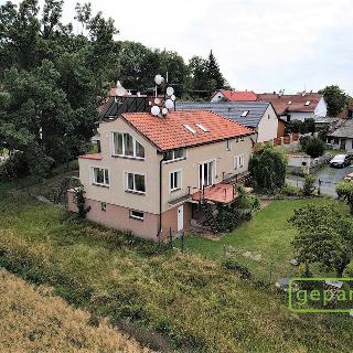 Prodej rodinného domu 380 m² Hradešín, 