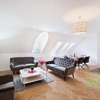 Prodej bytu 4+kk 141 m² Praha, Mlynářská