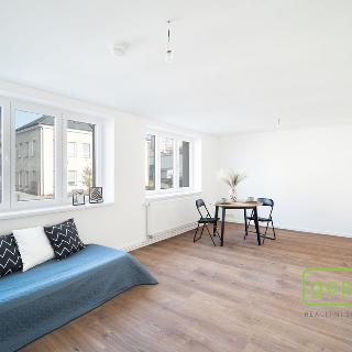 Pronájem bytu 3+kk 70 m² Liberec, Generála Svobody