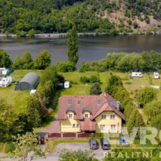Prodej hotelu a penzionu 400 m² Vrané nad Vltavou, U Elektrárny