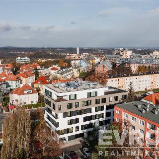 Prodej bytu 1+kk a garsoniéry 35 m² Praha, U Petřin