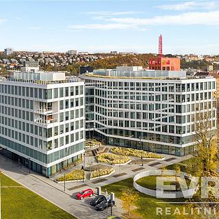 Pronájem kanceláře 670 m&sup2; Praha