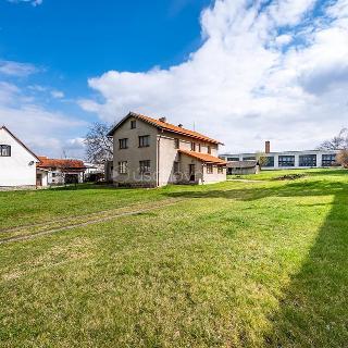 Prodej stavební parcely 1 000 m² Netvořice, Újezdská