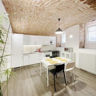 Pronájem bytu 2+kk 68 m² Praha, Neklanova