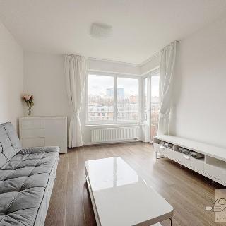 Pronájem bytu 2+kk 50 m² Praha, Za Arielem