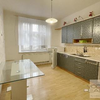 Pronájem bytu 3+1 84 m² Praha, Na líše