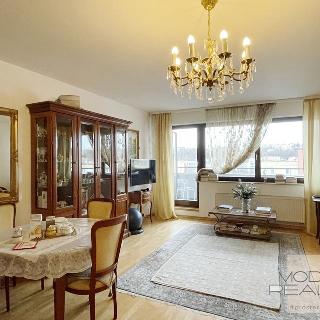 Pronájem bytu 3+kk 80 m² Praha, Irská