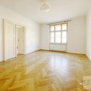 Pronájem bytu 3+1 74 m² Praha, Trojická