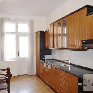 Pronájem bytu 3+1 135 m² Praha, Terronská