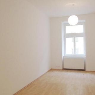 Pronájem bytu 1+1 32 m² Praha, Chlumova