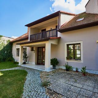 Prodej rodinného domu 256 m² Dolní Kounice, Jiráskova