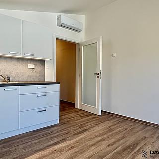 Pronájem bytu 2+kk 70 m&sup2; Nové Město na Moravě