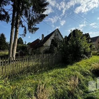 Prodej stavební parcely 3 763 m² Toužim