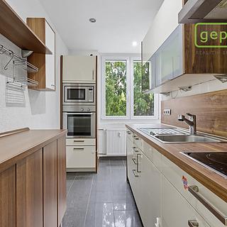 Prodej bytu 4+1 79 m&sup2; Mariánské Lázně