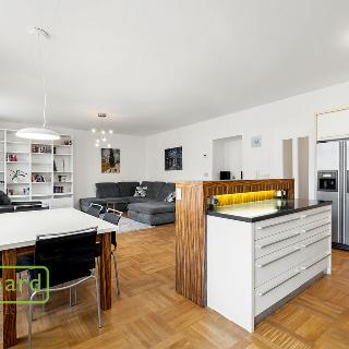 Pronájem bytu 4+kk 116 m² Praha, Havanská