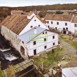 Prodej historického objektu 1 530 m² Znojmo, Nesachlebská