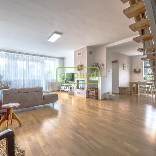 Prodej rodinného domu 446 m² Praha, Adélčina