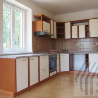 Pronájem rodinného domu 100 m² Dašice