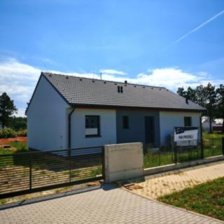 Prodej rodinného domu 101 m² Mcely