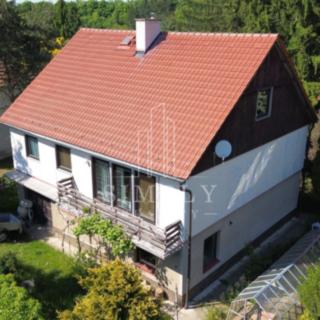 Prodej rodinného domu 270 m² Roztoky