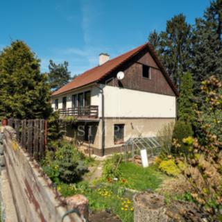 Prodej rodinného domu 270 m² Roztoky
