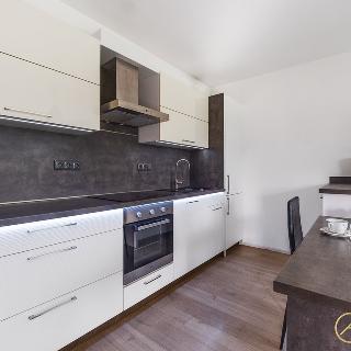 Prodej bytu 2+kk 68 m² Rosice, Petra Hechta