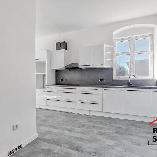 Pronájem bytu 2+kk 60 m² Opava, Otická