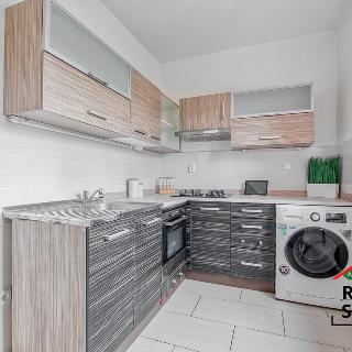 Pronájem bytu 2+1 54 m² Karviná, Prameny