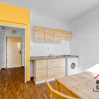 Pronájem bytu 1+1 35 m² Frýdek-Místek, 28. října