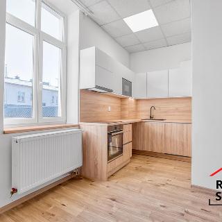 Pronájem bytu 1+1 63 m² Ostrava, Pobialova