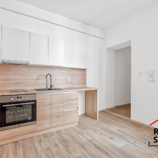 Pronájem bytu 1+1 40 m² Ostrava, Pobialova