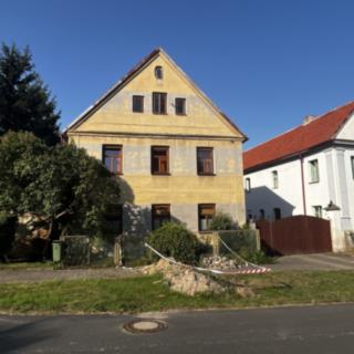 Prodej rodinného domu 300 m&sup2; Chotiněves