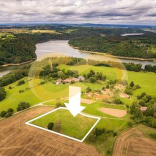Prodej stavební parcely 4 701 m² Varvažov Zbonín