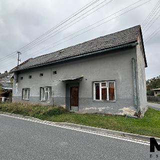 Prodej rodinného domu 174 m² Lazníky, 