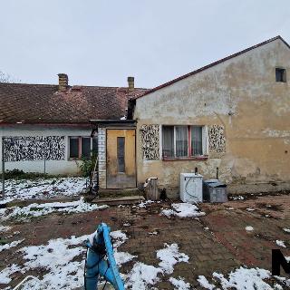 Prodej rodinného domu 148 m² Dlažkovice, 