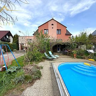 Prodej rodinného domu 234 m&sup2; Dobrá Voda u Českých Budějovic