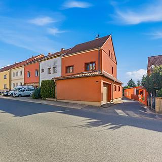 Prodej rodinného domu 108 m&sup2; Modlany