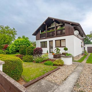 Prodej rodinného domu 151 m&sup2; Křesín